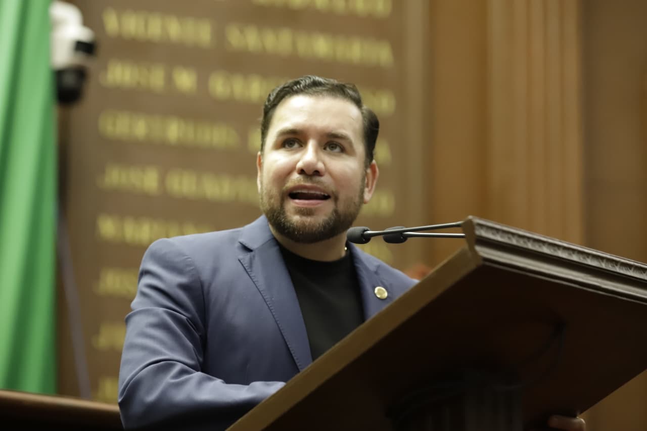 Dictamina la Comisión encabezada por Reyes Galindo garantizar la libertad sindical en Michoacán